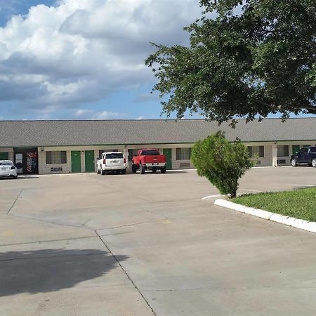 Garden Inn & Suites Hebbronville Exterior foto